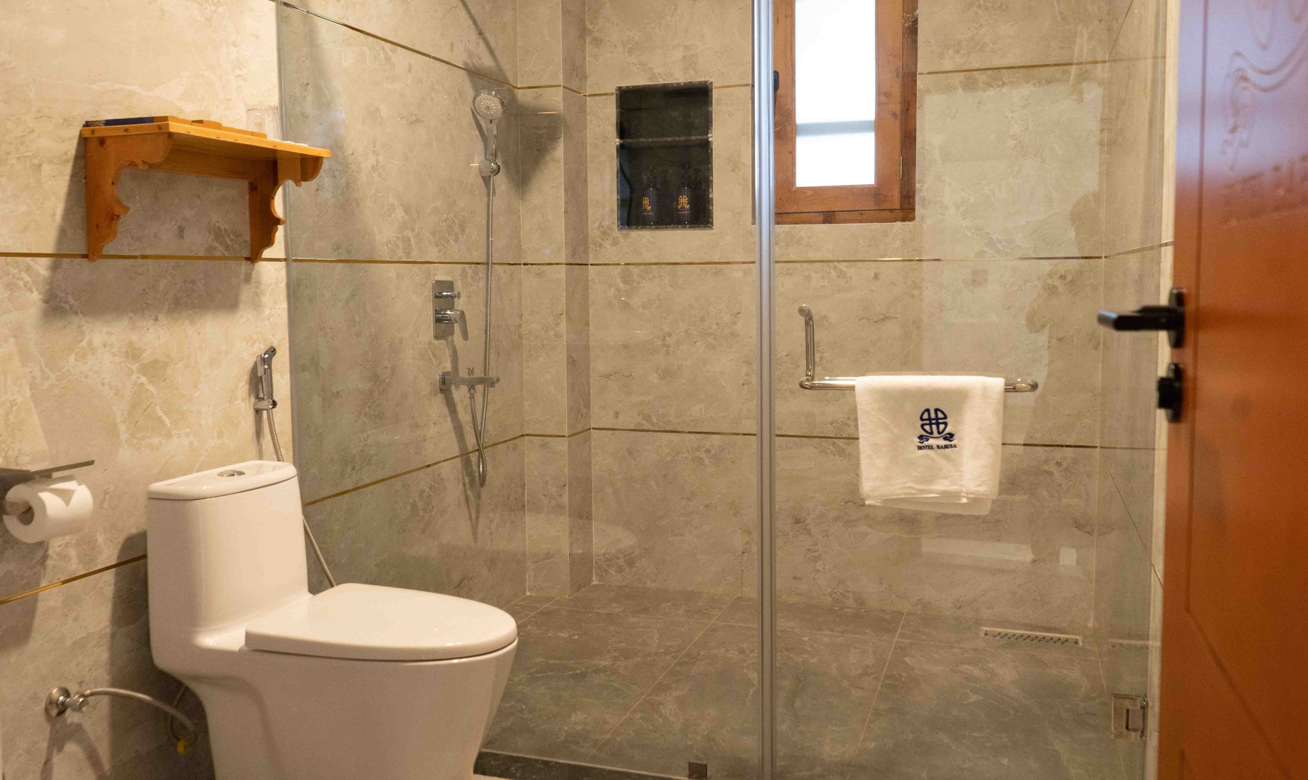 washroom 2